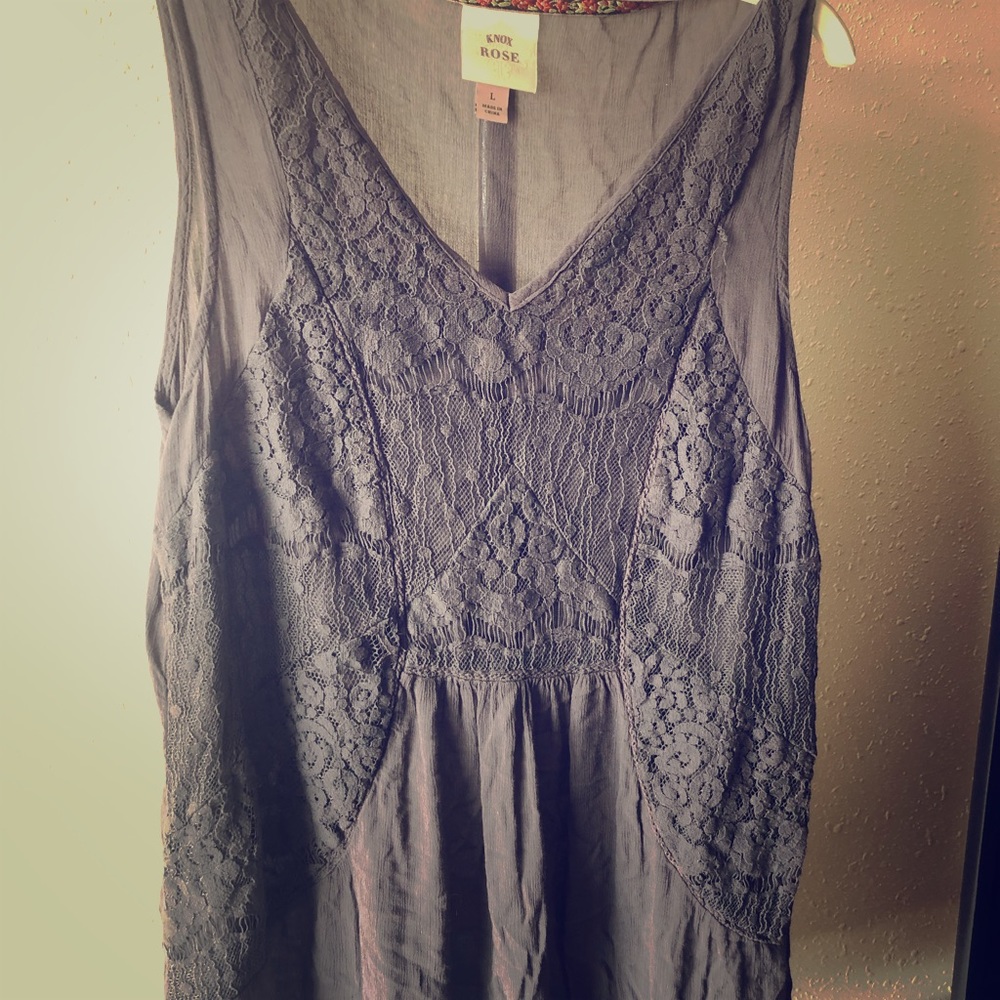 Sleeveless blouse